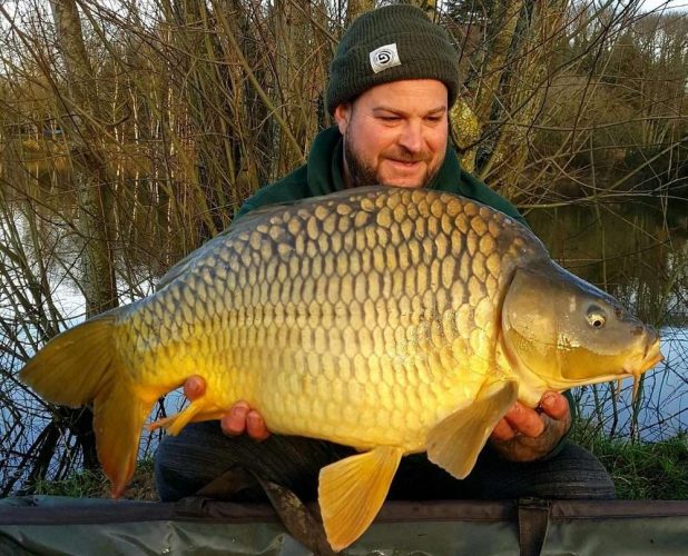 Drive and survive carp fishing holidays in northern France.